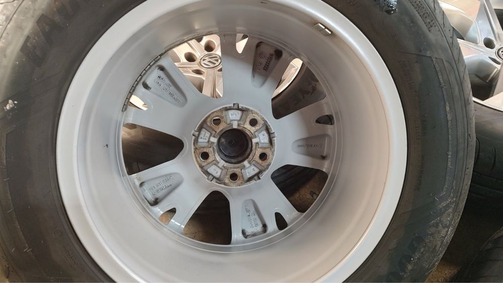 Volkswagen Touareg – 18 цола