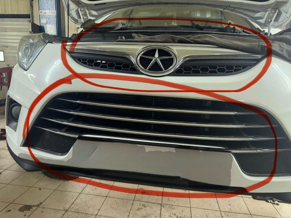 Решетка               радиатора на JAC S5              Костанай