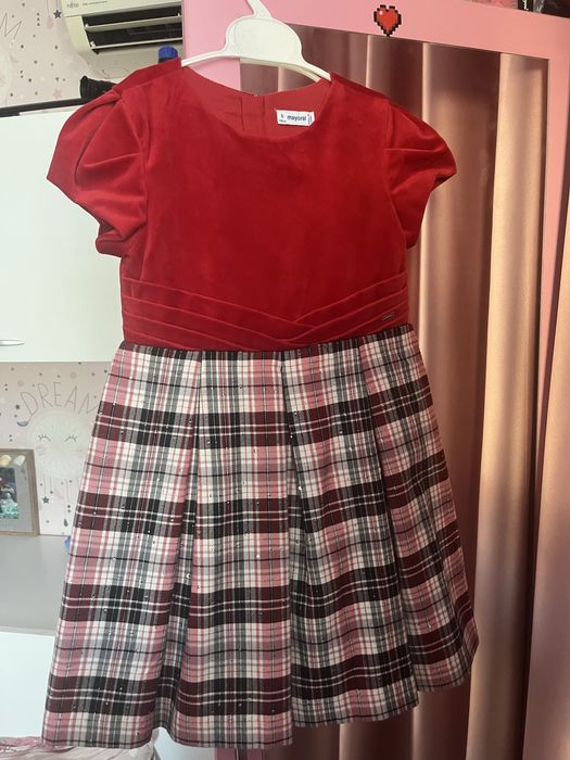 Детска рокля и палто р.116