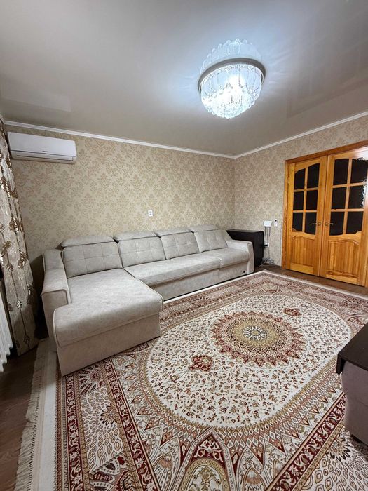 Продам 3 ком район школы милиции, ФМЛ, КЖБИ