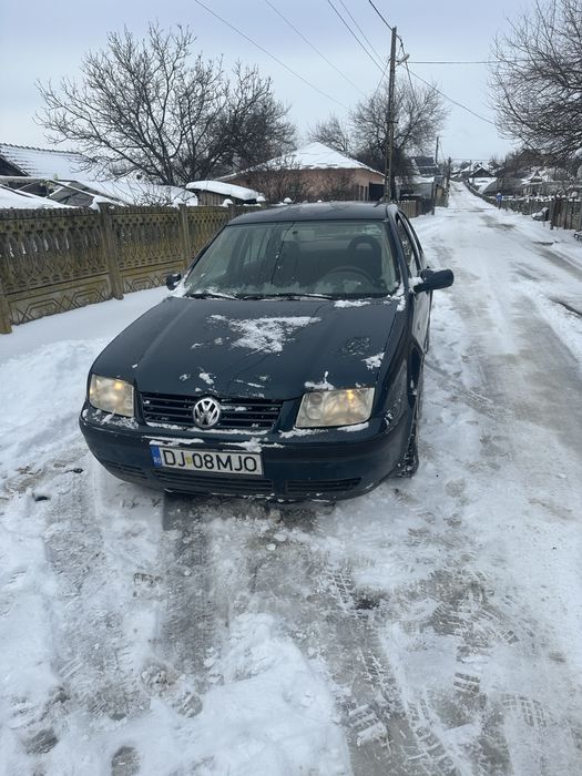 vand sau dezmembrez W bora 1.9 TDI 101 cp