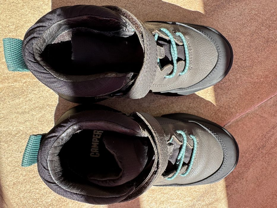 Camper Ghete de piele cu velcro,, marimea 27