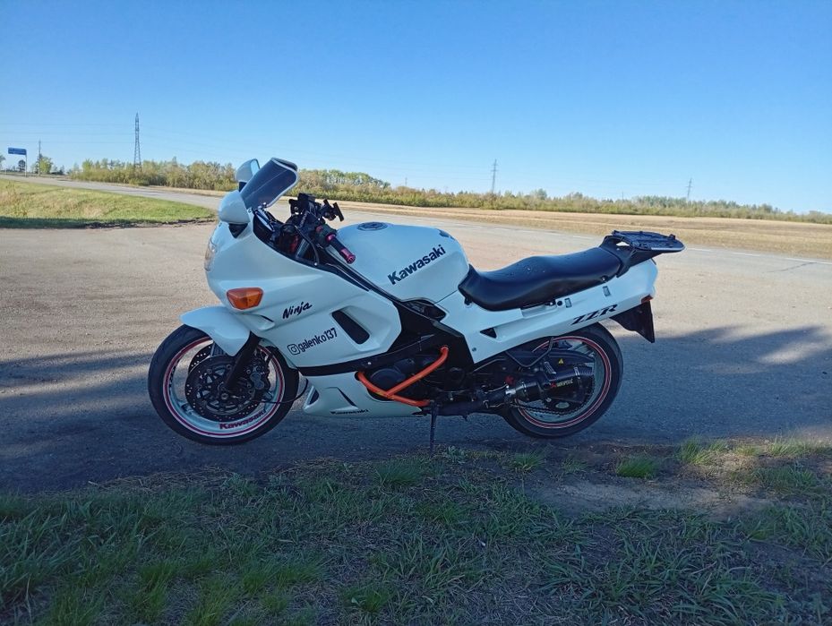 Kawasaki zzr 400