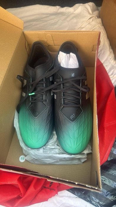 Футболни обувки New balance