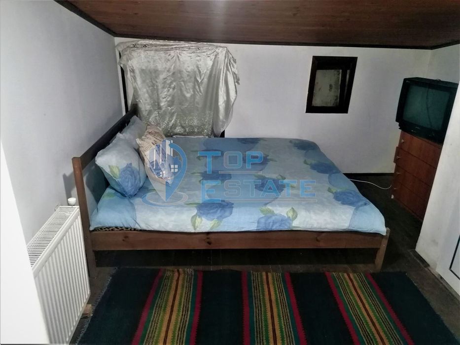 Автентично реновирана двуетажна къща за гости в село Куцина, област В