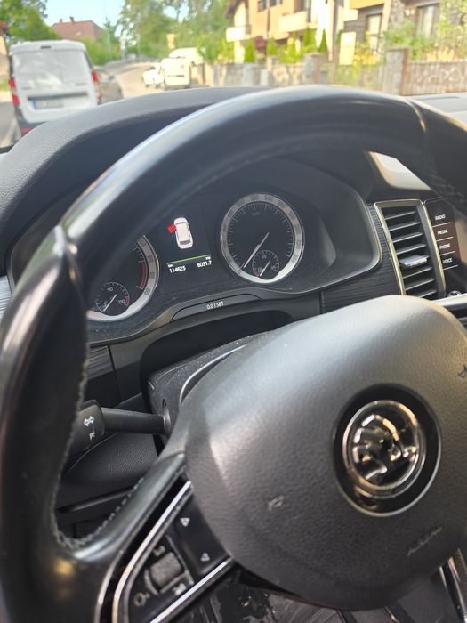 Skoda Kodiaq 2018 Ambition | 2.0 TDI | DSG | 4x4 | 115.000 KM | Faruri LED | Distronic | Bare Plafon | Jante 17" | Cârlig