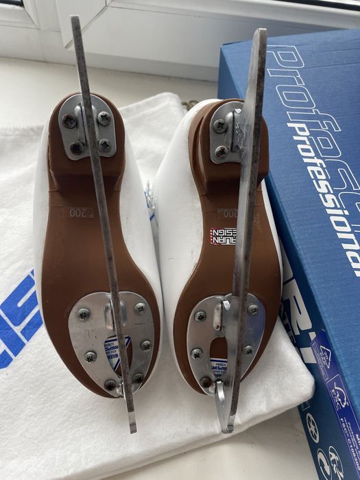 Фигурные Коньки Risport Venus