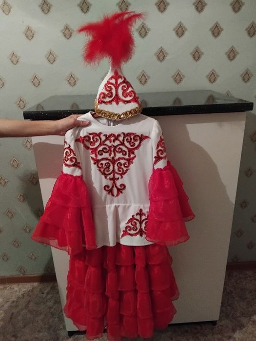 Платье 10000 тенге