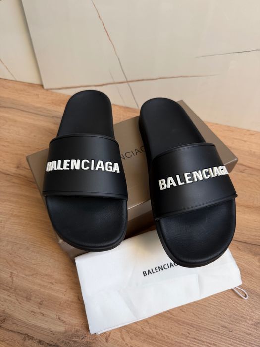 Balenciaga чехли 44