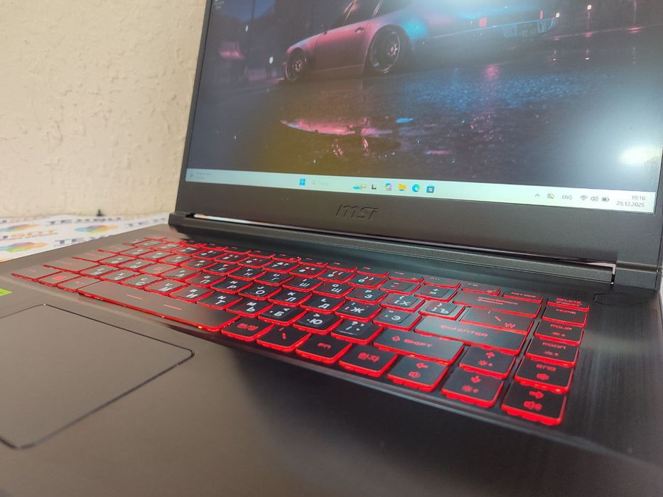 Продается игровой ноутбук 
MSI GF63 THIN