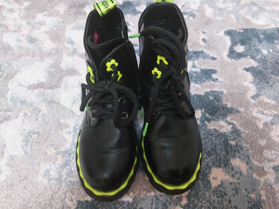 Ботинки для девочек