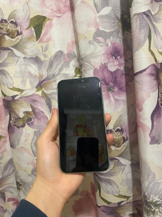 продам или обмен айфон 11