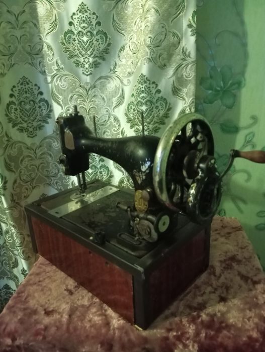 Продается Singer швейная машинка ручная