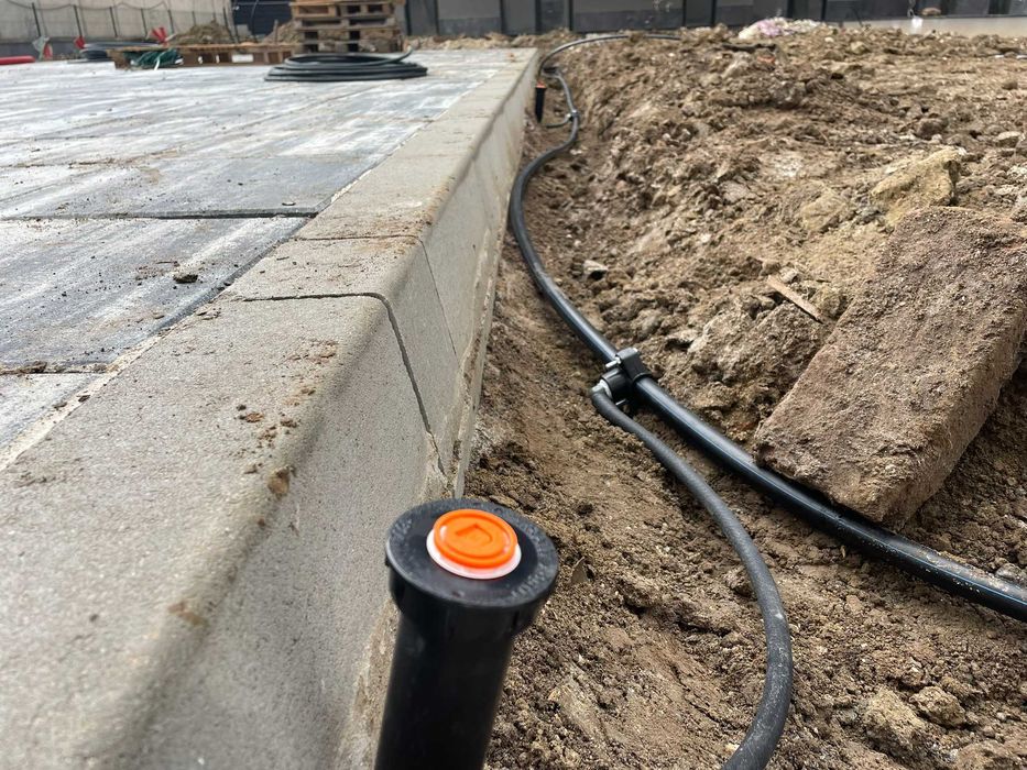 Изграждане на поливна система.