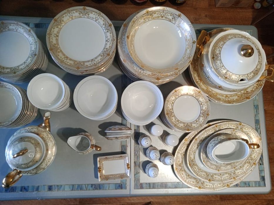 Продам столово-чайный сервиз
