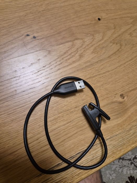 Кабел за зареждане часовник garmin