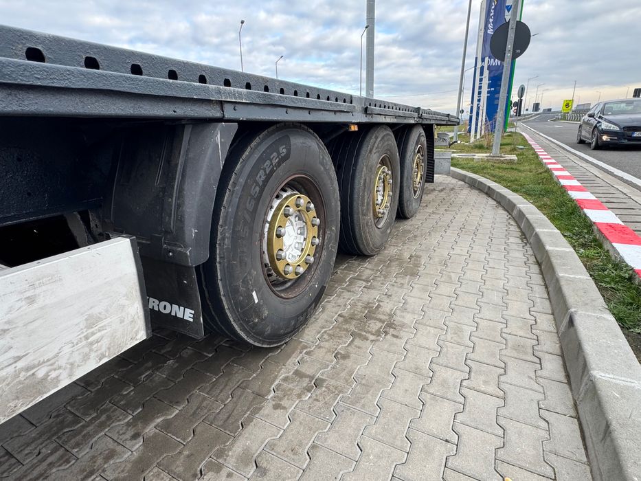 Semiremorca Krone platforma