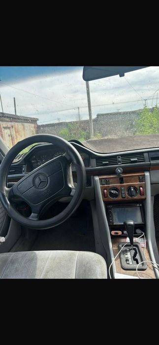 Продам mercedes w124