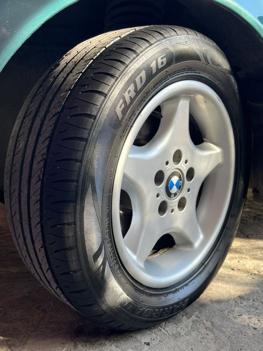 Бмв е34 16 стиль диска шинами r16