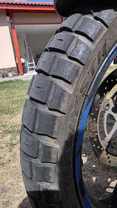 Suzuki V Strom DL650 complet accesorizat 3 cutii scut cric central mansoane incalzite anvelope noi