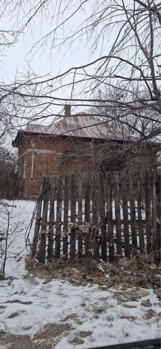 Teren intravilan 569 mp + casă bătrânească, Mihăești, Valea Popii