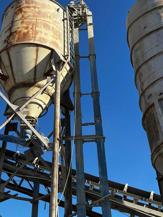 Элеватор для цемента рабочий / Elevator