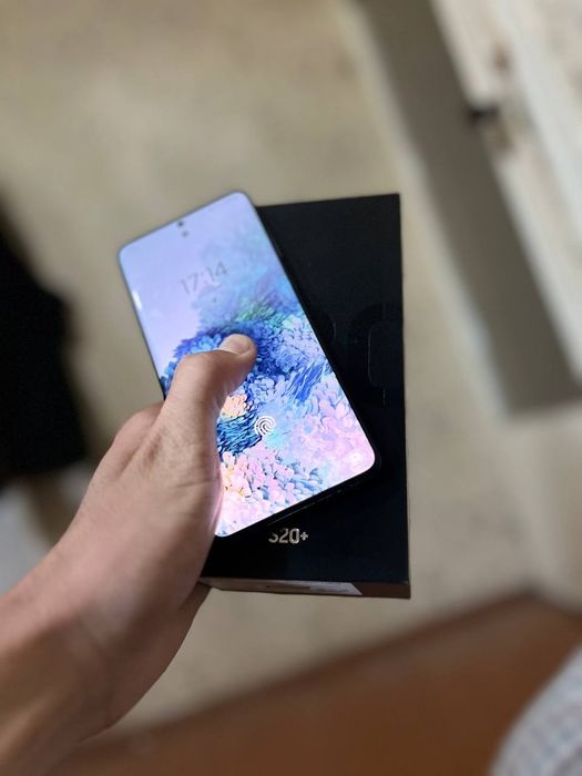Samsung s20 plus ideal