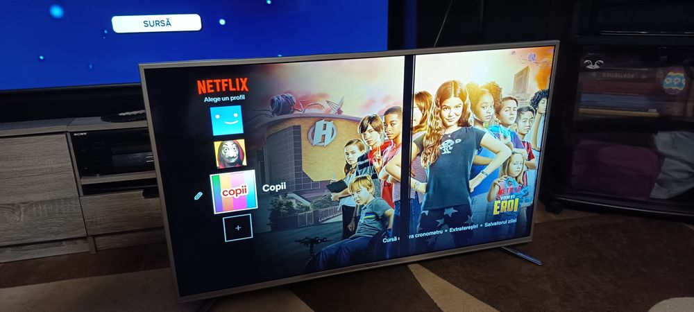 Tesla Smart TV  Full HD