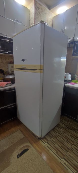 Продается Daewoo холодильник