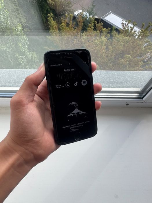 Iphone Se 2020/Айфон Се 2020