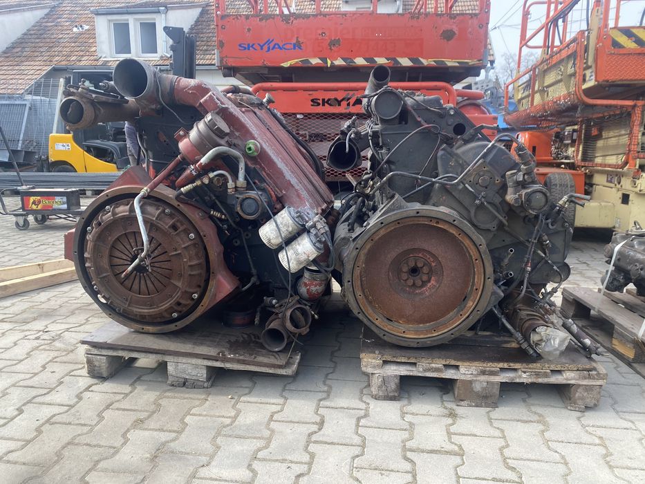 Motor Deutz F8L413 cu 8 cilindrii