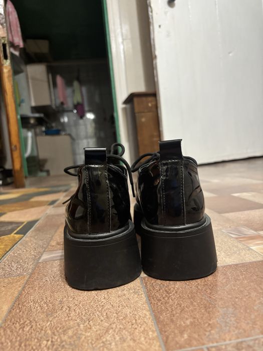 Продам туфли женские