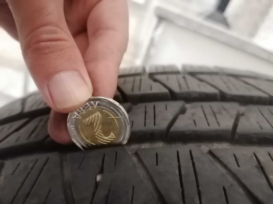 Гуми 2 бр. pirelli scorpion 235 / 60 / 17 Подсилени бордове.Двоен корд