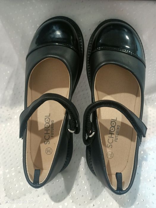 Туфли школьные две пары