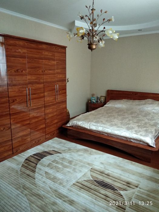 Продам дом в Баганашыле 370 м.кв. 5.35 соток.