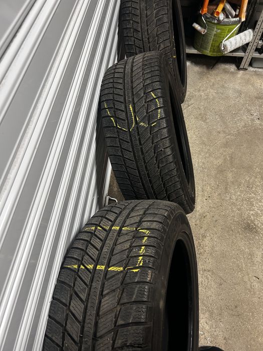 255/50/19 Зимни гуми Syron Everest