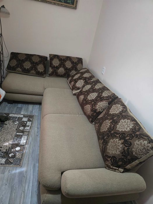 Продается диван в связи с ремонтом в комнате