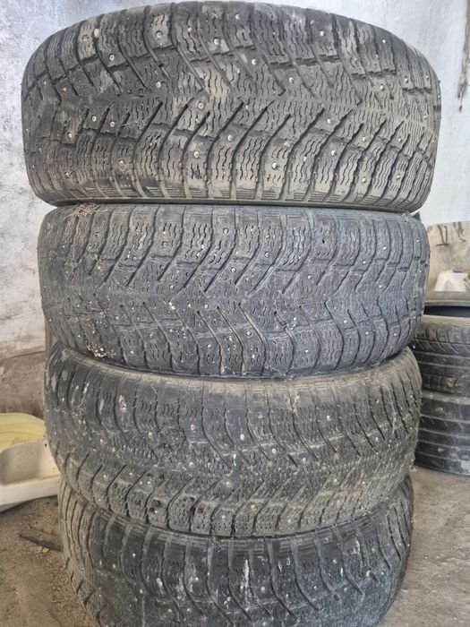 Продам Шины 205/60/16