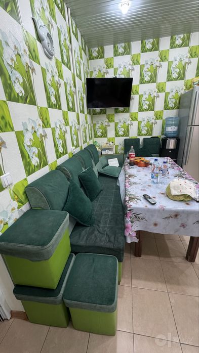 Уголок кухонный открывающийся