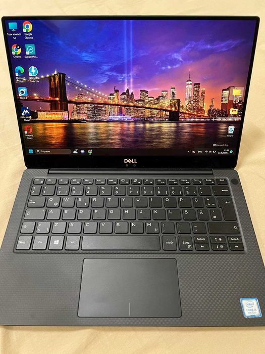 DELL XPS 13 9370 Лаптоп