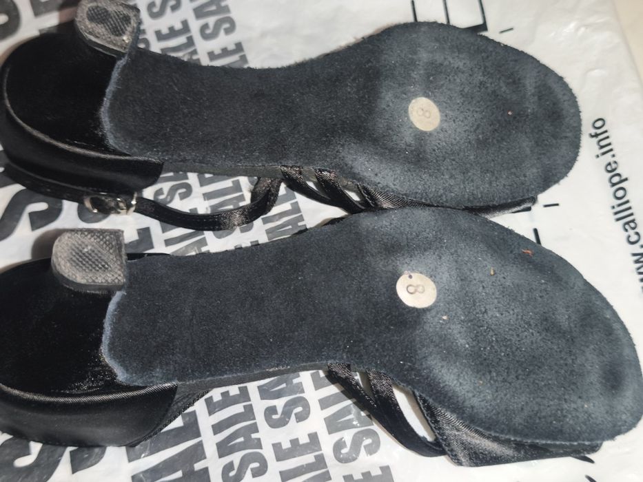 Обувки за латино танци