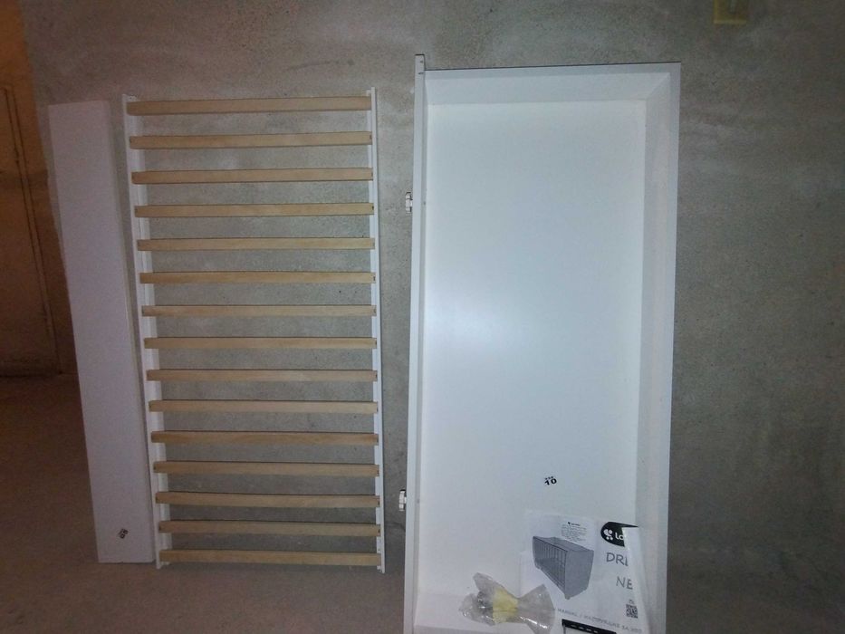 Трансформираща се в бюро люлееща кошара Lorelli Dream 120x60 см.