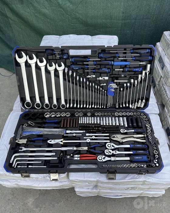 ключ набор йофе. Klyuch nabor yofe 142pcs 82pcs 252+2 nabor chemodan