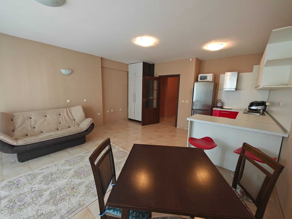 Продава се Двустаен апартамент в Созопол - 69 кв.м за 1225 €/кв.м - Снимка #4