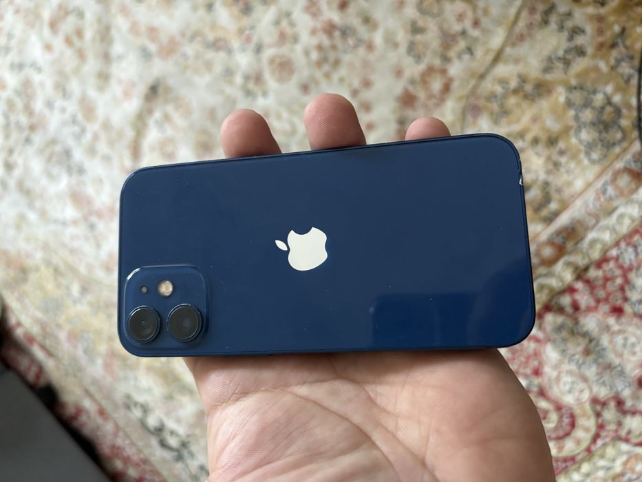Iphone 12 mini в синем цвете