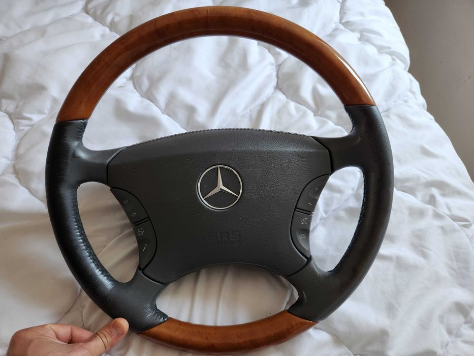 Махагонови волани мерцедес W220