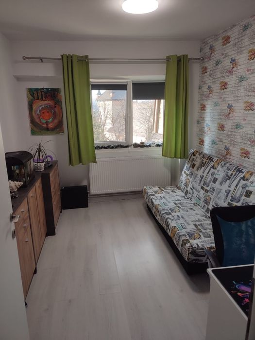 De vânzare apartament cu 3camere