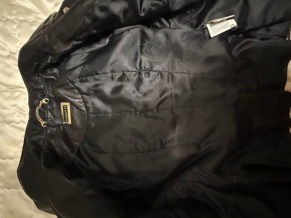 Кожаная куртка Алматы