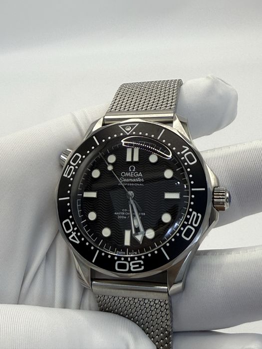 Часы Omega Seamaster 007 Titanium