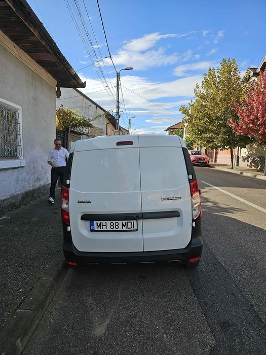 Se vinde Dacia Dokker